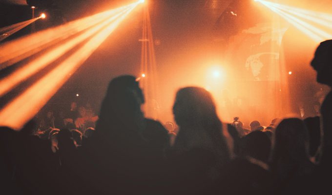 En Buchanan. Un viaje azul marino, brasileño y violeta. (3) de (6)