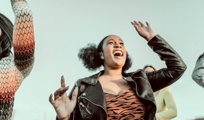 En Buchanan. Un viaje azul marino, brasileño y violeta. (5) de (6)